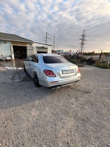 Mercedes E 220 d 2016, 209,000 km - 2.0 l - Bakı