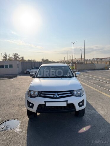 Mitsubishi L200