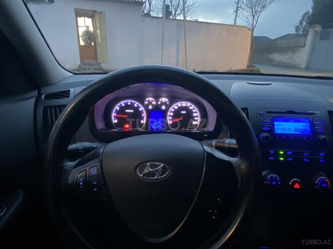 Hyundai i30 2011, 186,000 km - 1.4 l - Bakı
