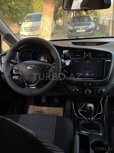 Kia Ceed 2012, 389,947 km - 1.6 l - Bakı