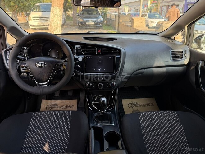 Kia Ceed 2012, 389,947 km - 1.6 l - Bakı