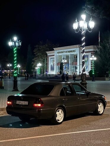 Mercedes C 280 1995, 380,000 km - 2.8 l - Bakı