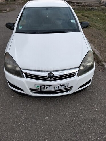 Opel Astra 2009, 303,108 km - 1.4 l - Gəncə