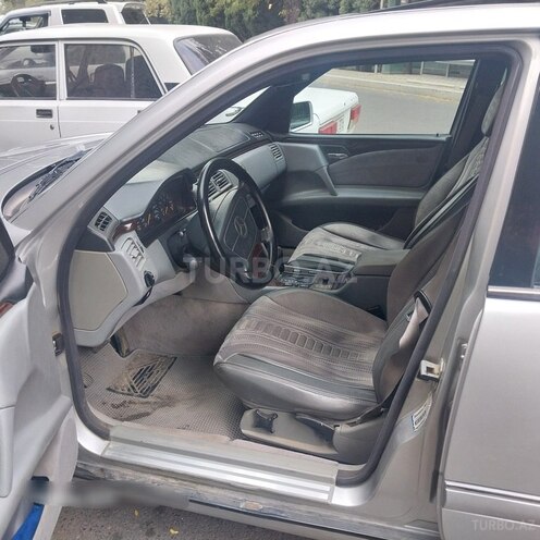 Mercedes E 200 1997, 435,000 km - 2.0 l - Gəncə