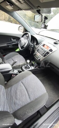 Kia  2008, 240,000 km - 1.6 l - Saatlı