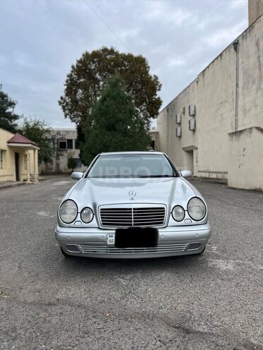Mercedes E 240 1999, 450,000 km - 2.4 l - Beyləqan