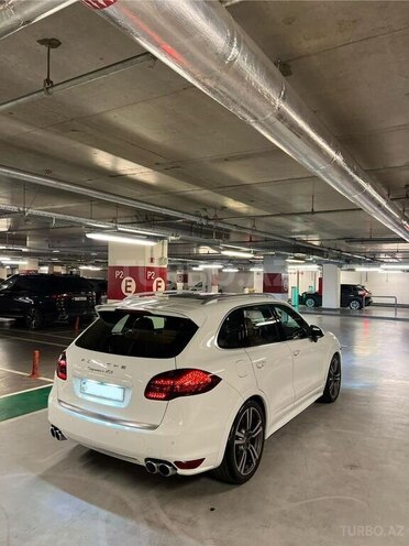Porsche Cayenne Turbo S 2012, 142,400 km - 4.8 l - Bakı