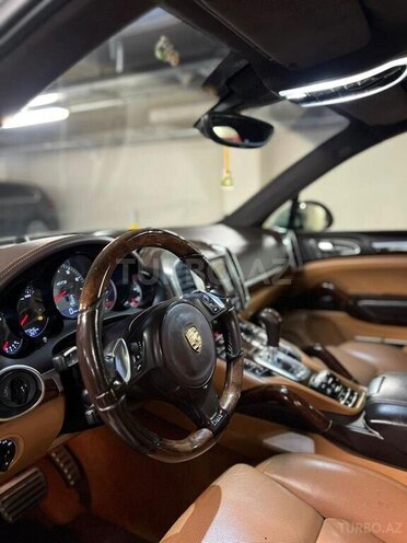 Porsche Cayenne Turbo S 2012, 142,400 km - 4.8 l - Bakı