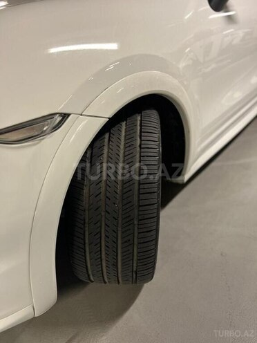 Porsche Cayenne Turbo S 2012, 142,400 km - 4.8 l - Bakı