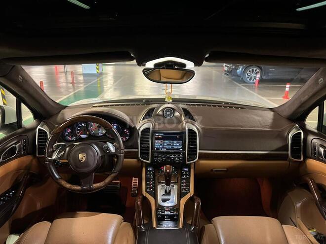 Porsche Cayenne Turbo S 2012, 142,400 km - 4.8 l - Bakı