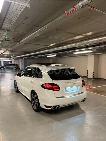 Porsche Cayenne Turbo S 2012, 142,400 km - 4.8 l - Bakı