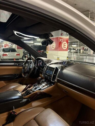 Porsche Cayenne Turbo S 2012, 142,400 km - 4.8 l - Bakı