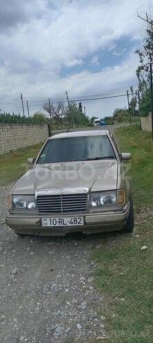 Mercedes E 220 1993, 490,000 km - 2.2 л - Bakı