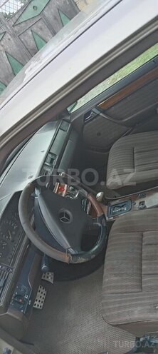 Mercedes E 220 1993, 490,000 km - 2.2 л - Bakı