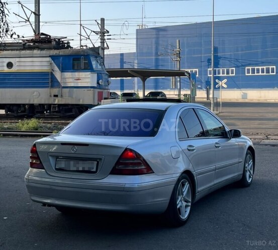 Mercedes C 240 2001, 254,125 km - 2.6 л - Bakı