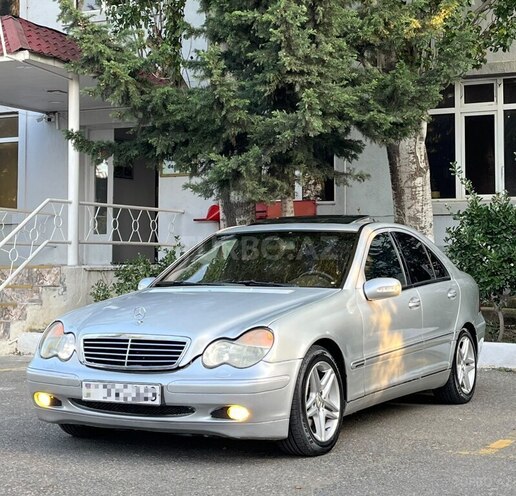 Mercedes C 240 2001, 254,125 km - 2.6 л - Bakı
