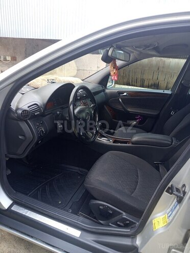 Mercedes C 240 2000, 300,000 km - 2.6 л - Goranboy
