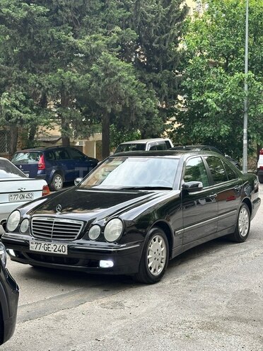 Mercedes E 240 2002, 381,000 km - 2.6 l - Bakı