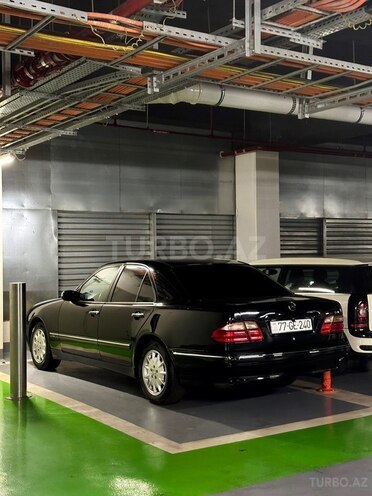 Mercedes E 240 2002, 381,000 km - 2.6 l - Bakı