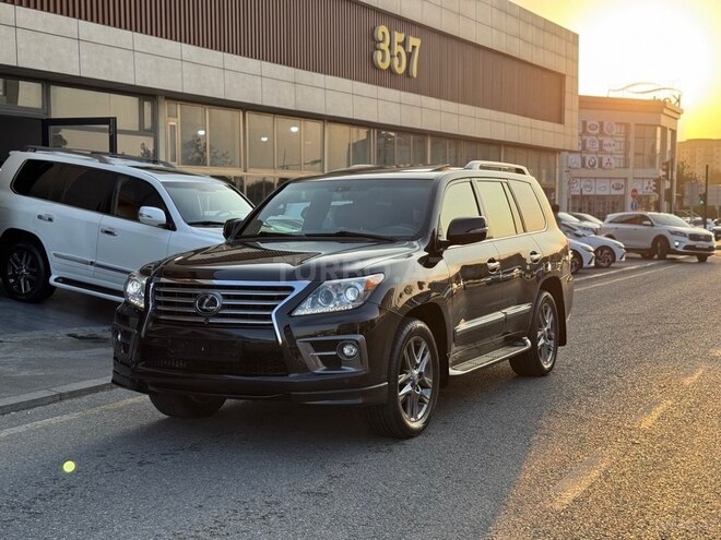 Lexus LX 570 2014, 188,000 km - 5.7 л - Bakı