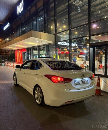 Hyundai Elantra 2013, 310,000 km - 1.8 л - Bakı