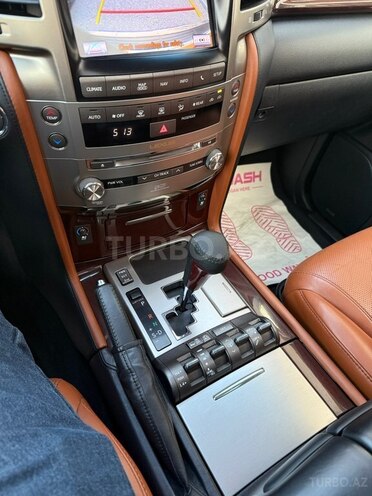 Lexus LX 570 2013, 215,000 km - 5.7 l - Bakı