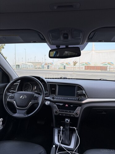 Hyundai Elantra 2016, 99,000 km - 2.0 л - Bakı