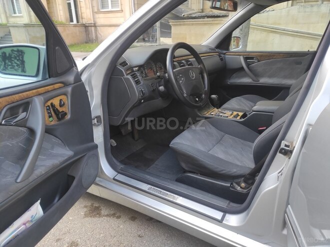 Mercedes E 200 2000, 419,273 km - 2.0 l - Bakı