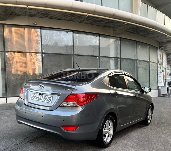 Hyundai Accent 2013, 105,800 km - 1.4 l - Bakı