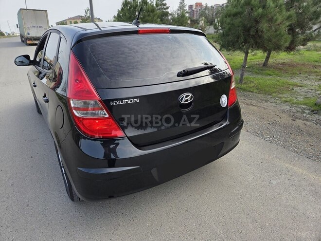 Hyundai i30 2007, 398,600 km - 1.6 л - Şirvan