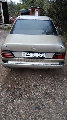 Mercedes 190 1987, 585,005 km - 2.5 l - Masallı
