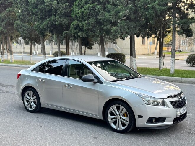 Chevrolet Cruze 2014, 325,000 km - 1.4 l - Sumqayıt