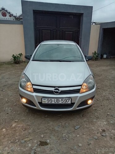 Opel Astra 2006, 331,840 km - 1.4 l - Beyləqan