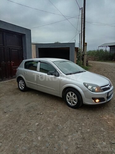 Opel Astra 2006, 331,840 km - 1.4 l - Beyləqan