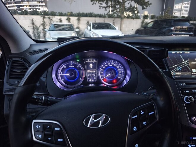 Hyundai Grandeur 2015, 220,102 km - 2.2 л - Bakı