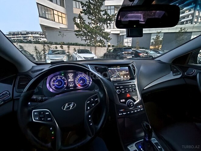 Hyundai Grandeur 2015, 220,102 km - 2.2 л - Bakı
