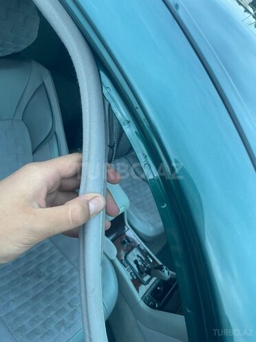 Mercedes E 240 2000, 300,000 km - 2.6 l - Mingəçevir