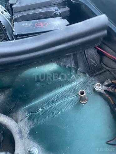 Mercedes E 240 2000, 300,000 km - 2.6 l - Mingəçevir