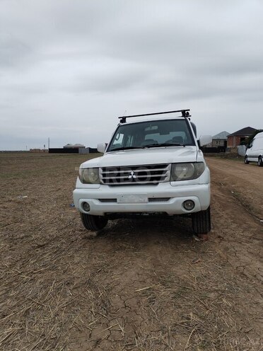 Mitsubishi Pajero io 2000, 450,000 km - 2.0 л - Cəlilabad