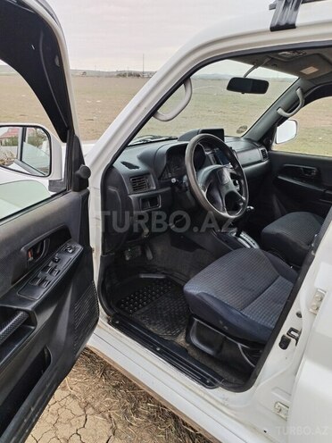 Mitsubishi Pajero io 2000, 450,000 km - 2.0 л - Cəlilabad