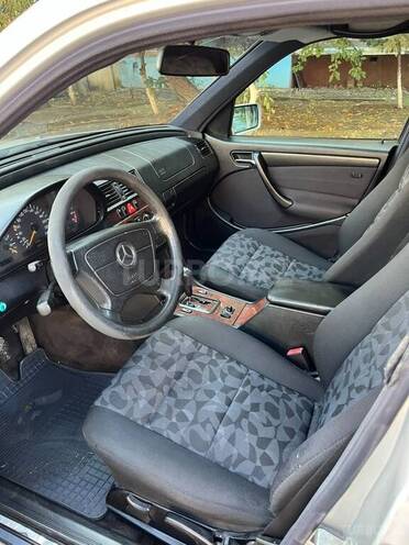 Mercedes C 200 1999, 250,000 km - 2.0 l - Sumqayıt