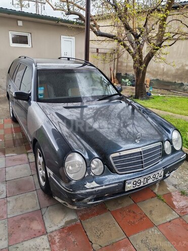 Mercedes E 240 1999, 360,000 km - 2.4 л - Bakı