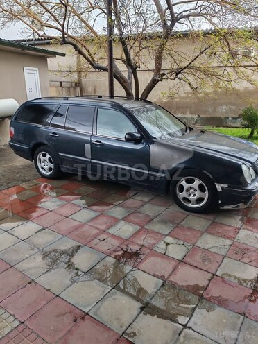Mercedes E 240 1999, 360,000 km - 2.4 л - Bakı