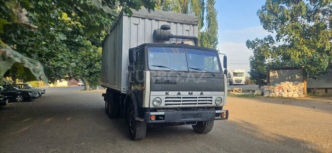 KamAz 53212 1984, 585,555 km - 11.0 l - Masallı