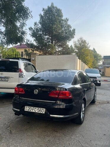 Volkswagen Passat 2011, 270,000 km - 1.8 л - Gəncə