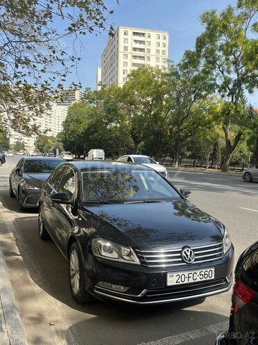 Volkswagen Passat 2011, 270,000 km - 1.8 л - Gəncə