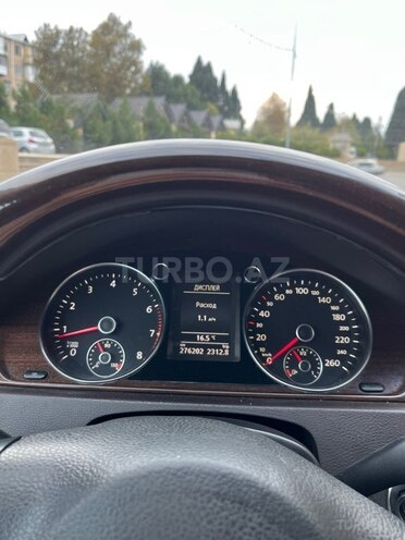 Volkswagen Passat 2011, 270,000 km - 1.8 л - Gəncə