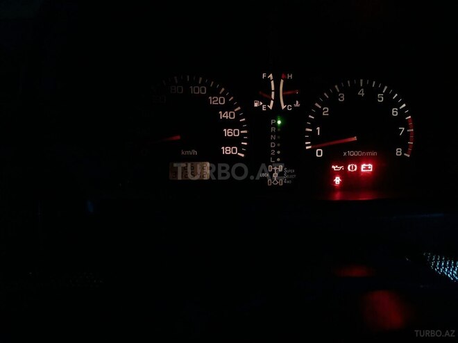 Mitsubishi Pajero io 1999, 312,542 km - 1.8 l - Lerik