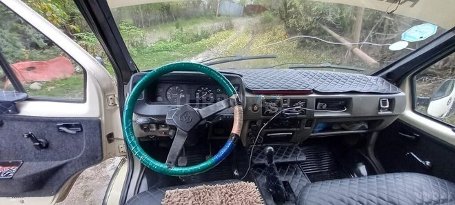 GAZ  2000, 427,946 km - 2.4 l - Qusar