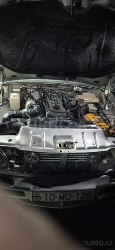 GAZ 31105 2004, 331,520 km - 2.4 l - Şamaxı